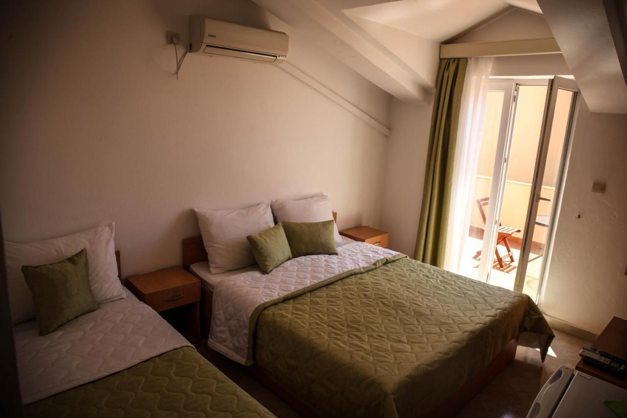 Apartments Stari Ribar บุดวา ภายนอก รูปภาพ