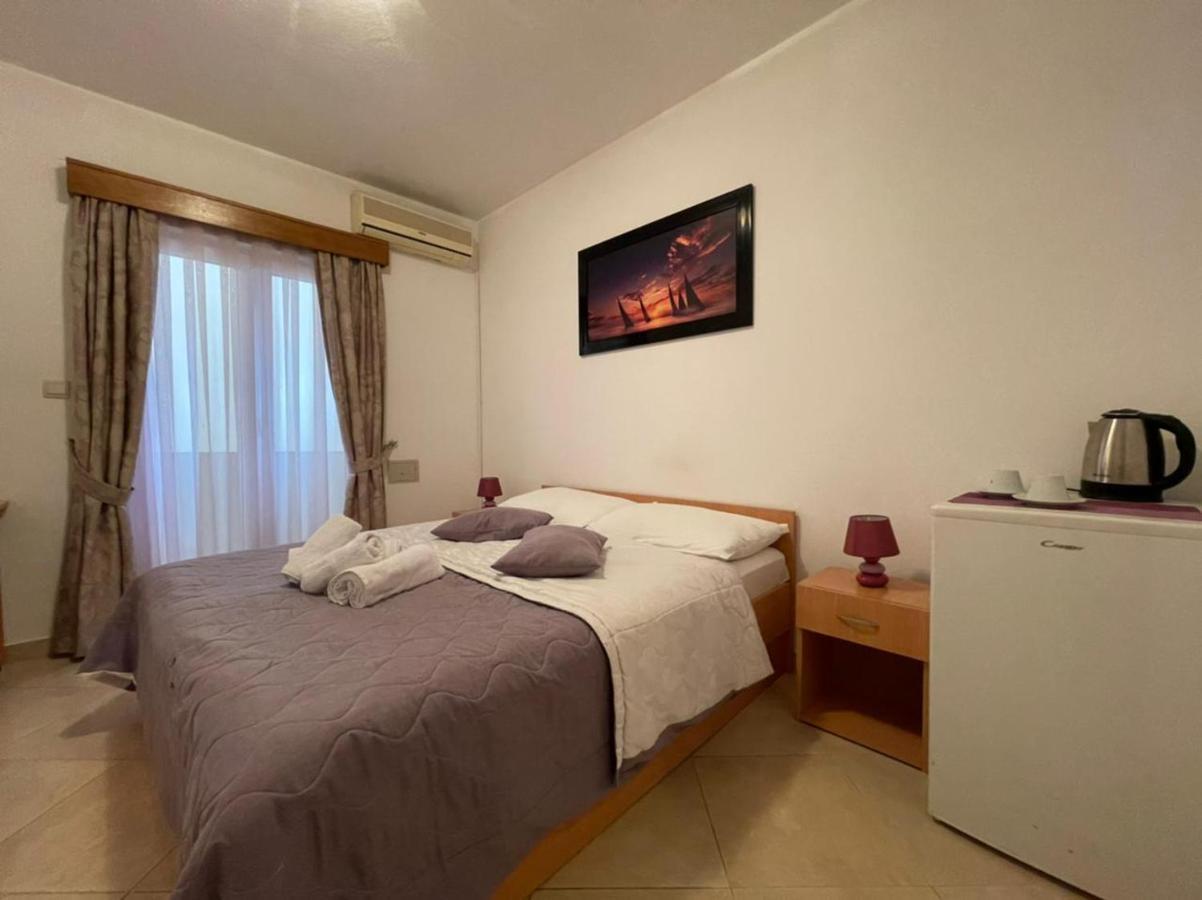 Apartments Stari Ribar บุดวา ภายนอก รูปภาพ
