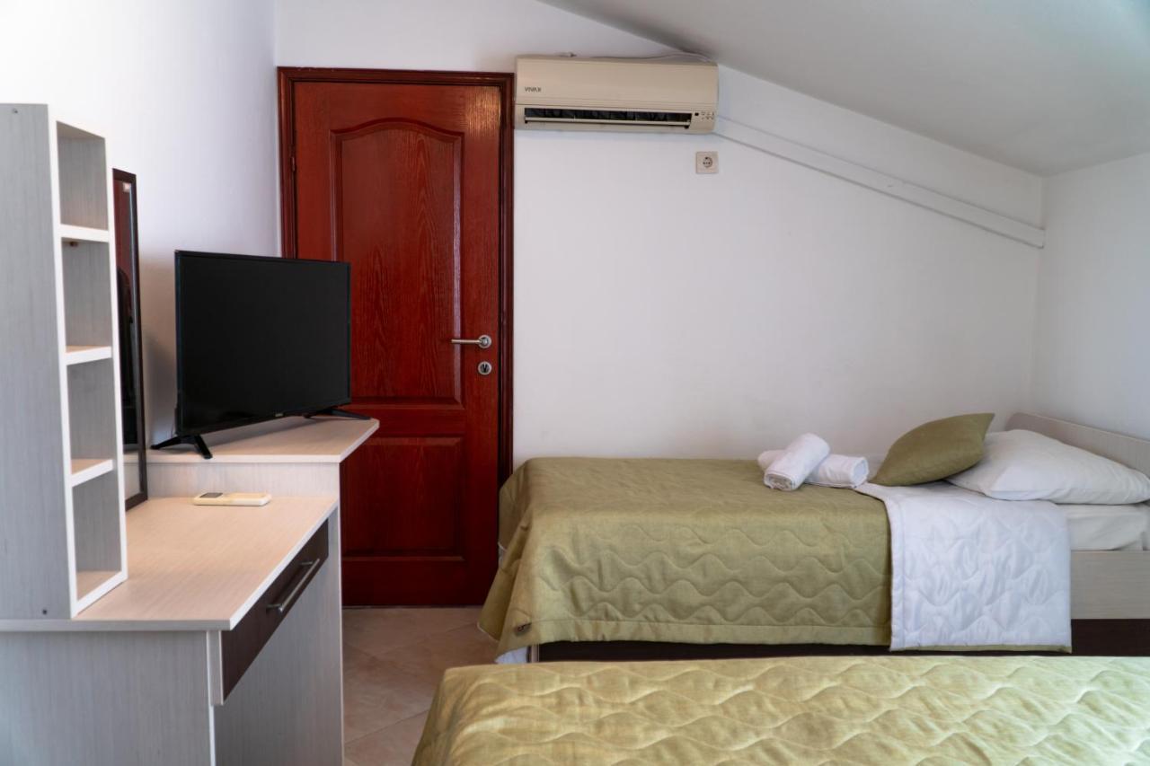 Apartments Stari Ribar บุดวา ภายนอก รูปภาพ